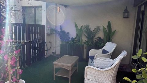 10211 Fontainebleau Blvd