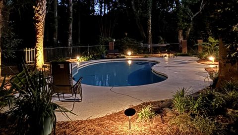 312 E Shepard Ln